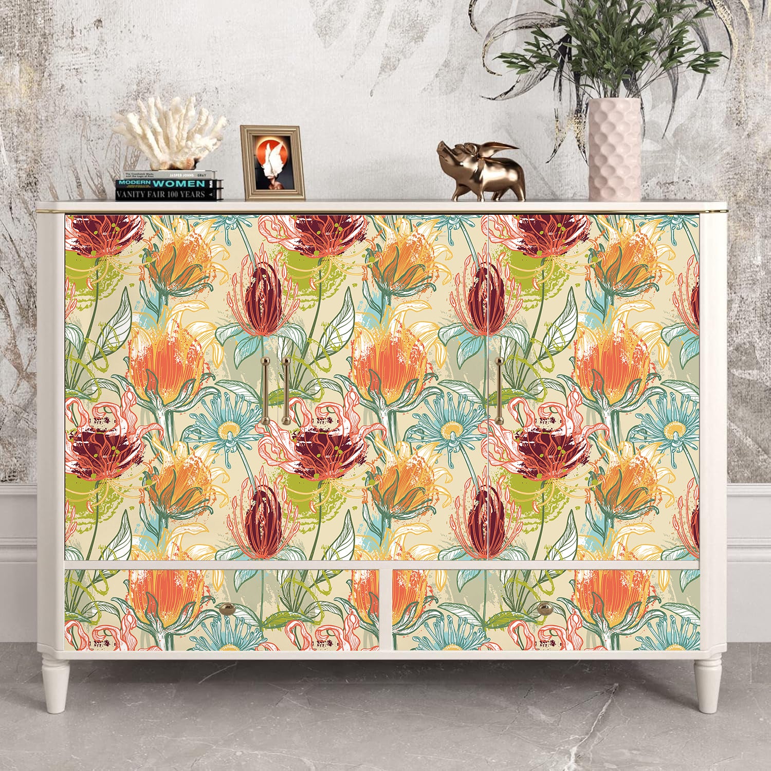 HaokHome Hand-Drawn Tropical Flower Wallpaper – Vibrant Protea, Lily, and Daisy Design with Abstract Brush Strokes on Beige Background