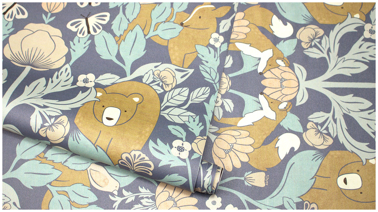 HaokHome Whimsical Woodland Wallpaper – Bears, Foxes & Butterflies in Soft Pastel Floral Design for Nursery & Living Rooms