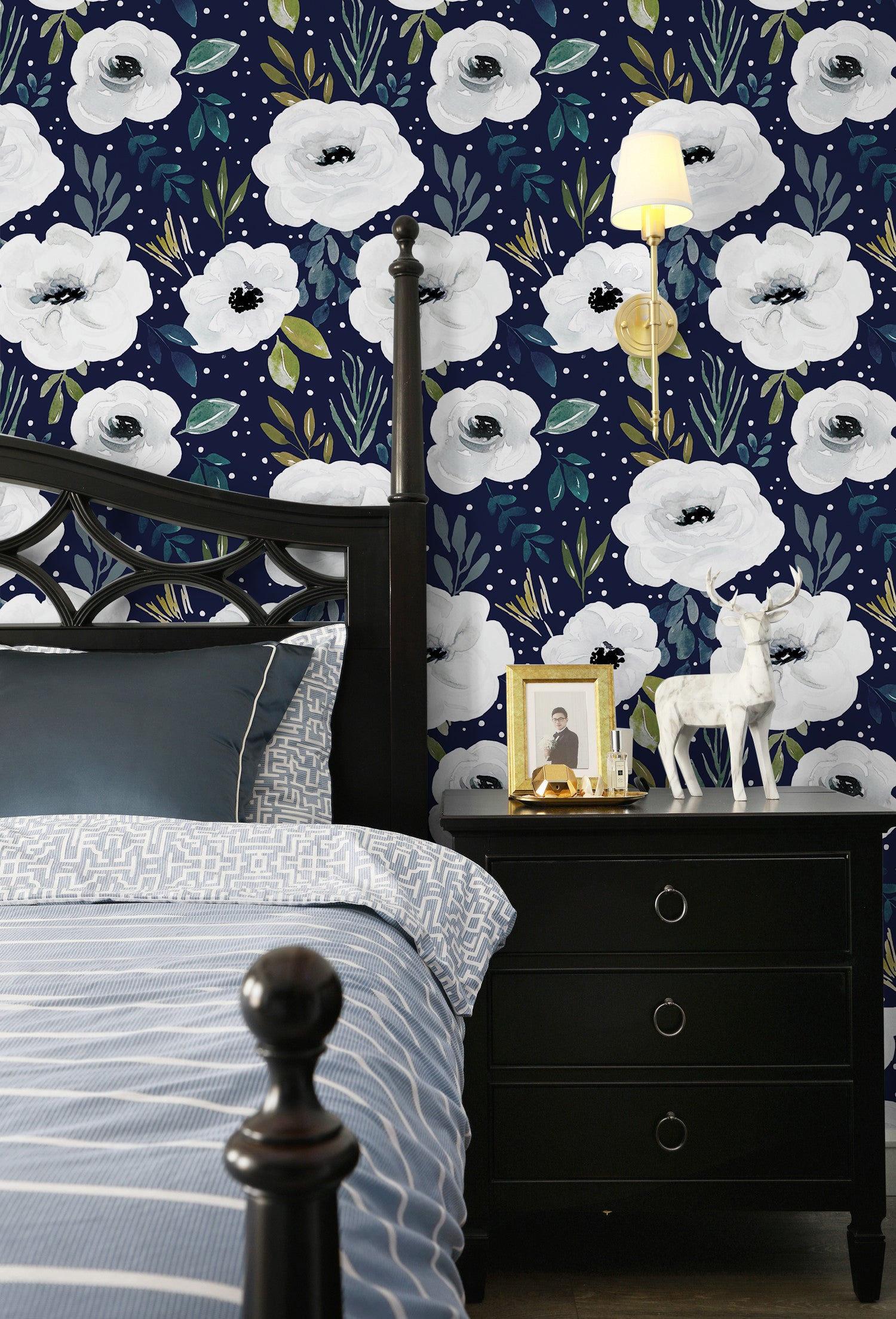 HaokHome 93245-3 Navy/White Floral Wallpaper Home Decor Removable Vinyl Self Adhesive Mural Contact Paper