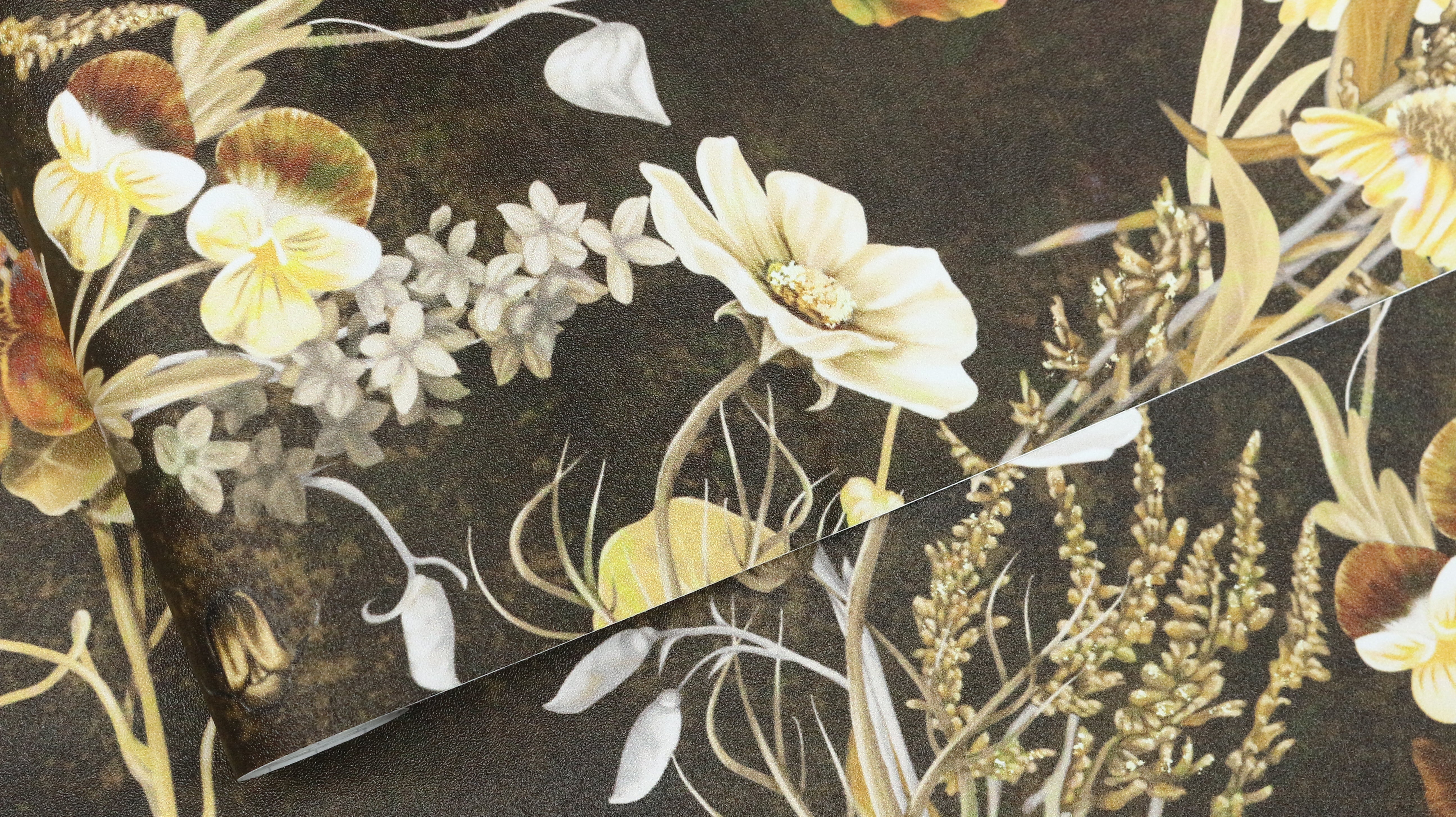 HaokHome Vintage Floral Wallpaper with Dark Brown Background Cozy Nature-Inspired Home Décor