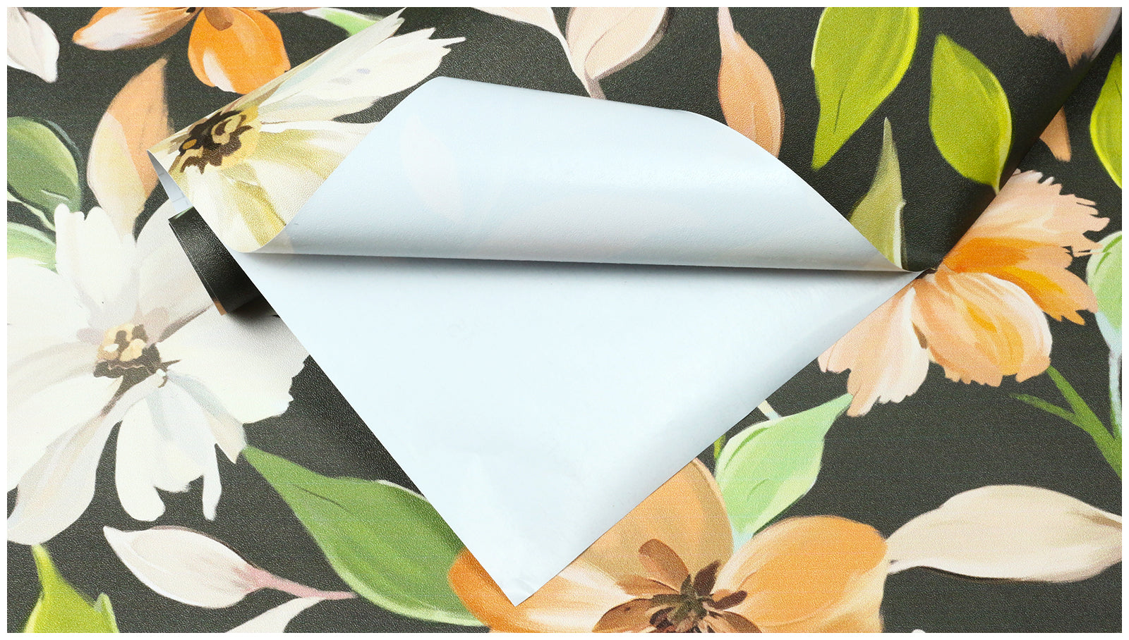 Tropical Plants and Reed Pattern Wall Covering